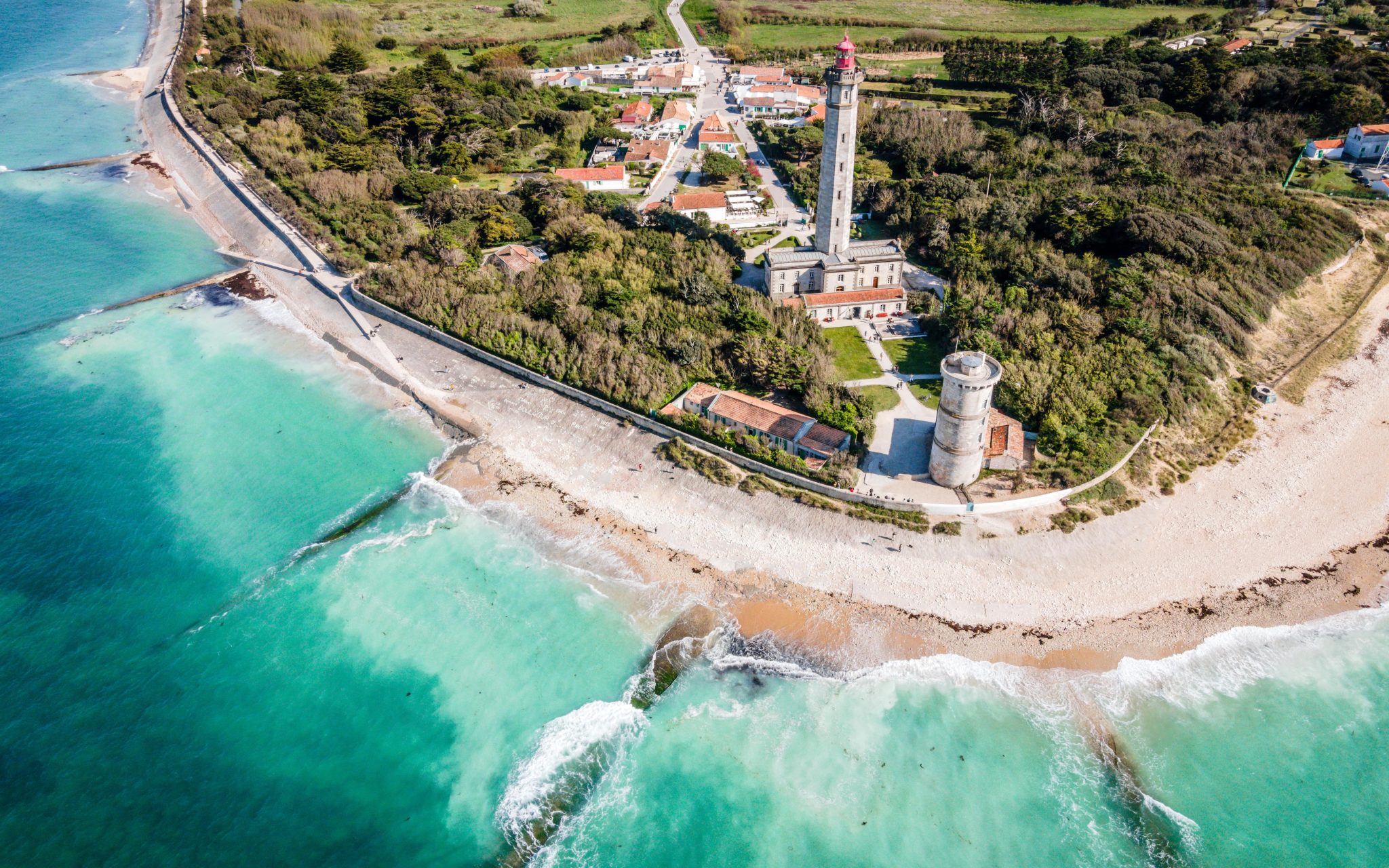 Phare des Baleines-min