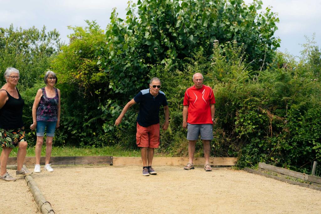 camping-bretagne-cap-de-brehat-4-etoiles-animations-petanque-famille-amis-1024x683